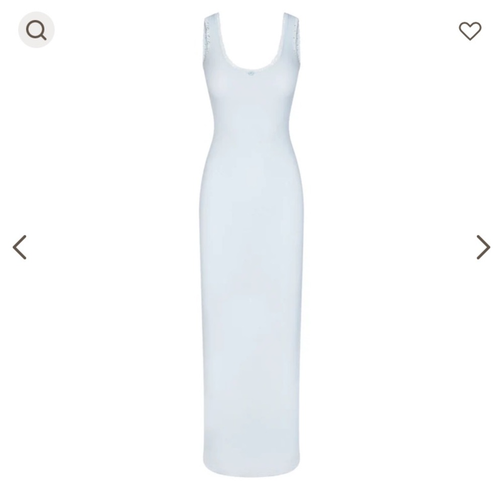 SKIMS SCOOP NECK DRESS (color of dress is denim - color of last picture )